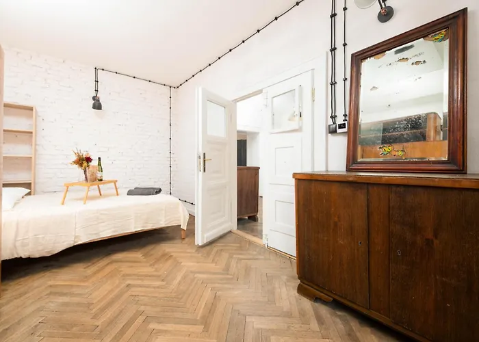 Retro Retreat By Rentujemy Apartman