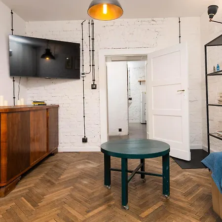 Retro Retreat By Rentujemy Apartment